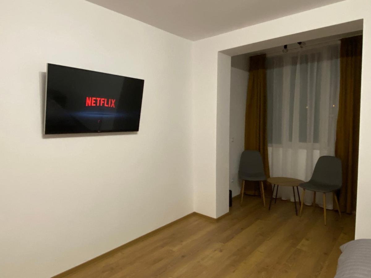 Medias Cozy Studio Luaran gambar
